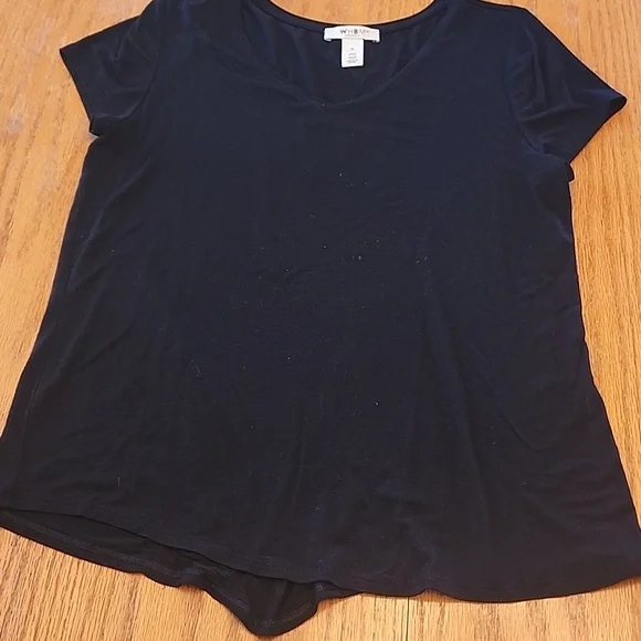 White House Black Market Classic Black Tee - Picture 9 of 9